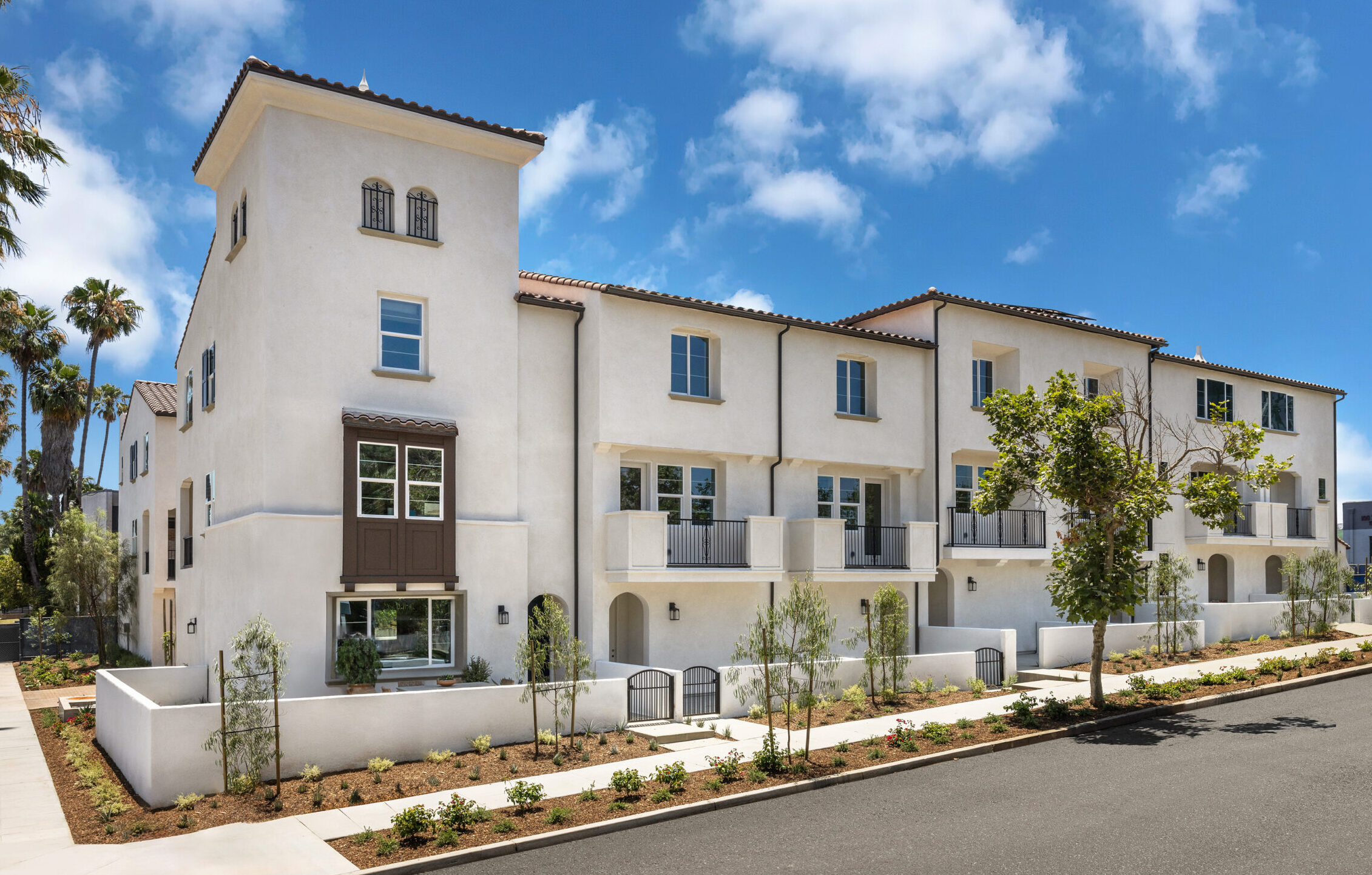 Bixby Walk in Long Beach - New homes in Bixby Knolls